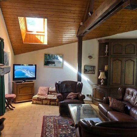 Maison/Gite Familial Dans Le Jura A 200M Du Lac Avec Piscine Privee Marigny  Екстериор снимка