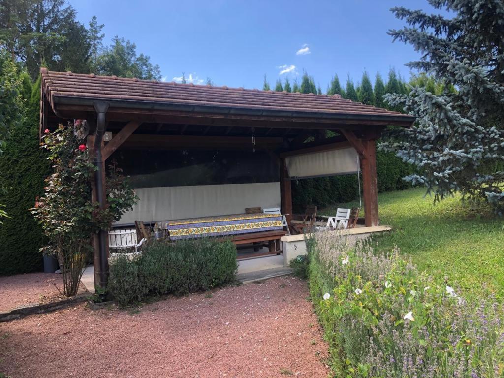 Maison/Gite Familial Dans Le Jura A 200M Du Lac Avec Piscine Privee Marigny  Екстериор снимка