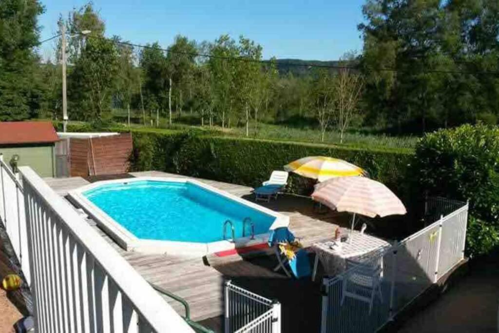 Maison/Gite Familial Dans Le Jura A 200M Du Lac Avec Piscine Privee Marigny  Екстериор снимка