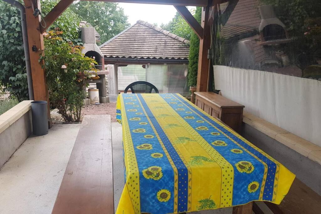 Maison/Gite Familial Dans Le Jura A 200M Du Lac Avec Piscine Privee Marigny  Екстериор снимка